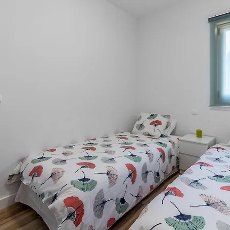 Flatguest Almansa * 3bdr * Parking * Wifi * Лас-Пальмас-де-Гран-Канария