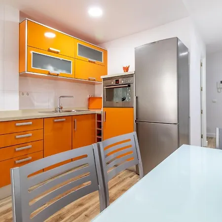 Flatguest Almansa * 3bdr * Parking * Wifi Апартаменты
