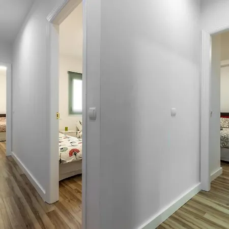 Flatguest Almansa * 3bdr * Parking * Wifi * Лас-Пальмас-де-Гран-Канария