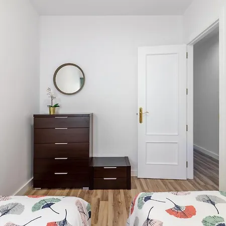 Flatguest Almansa * 3bdr * Parking * Wifi *